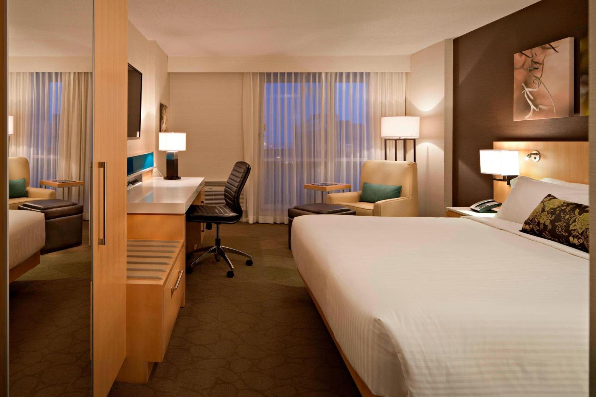 King Room High Floor Premium Guest Room,1530134419:JPEG